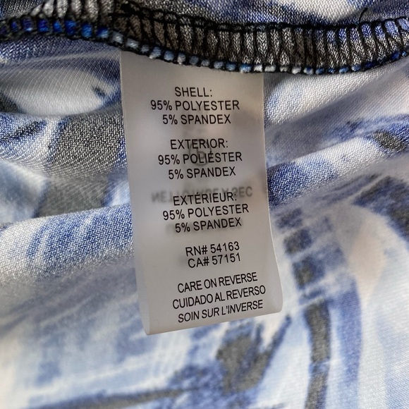 Calvin Klein Blouse - Crew Neckline - Sleeveless - Pleat Front - Picture 5 of 5